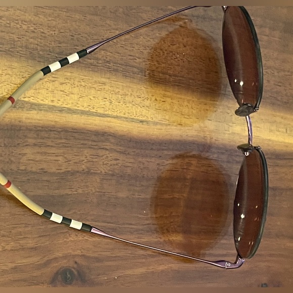 BURBERRY SUNGLASSES - Picture 2 of 3